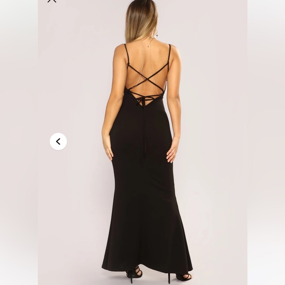 Black long dress with lace - Picture 5 of 11